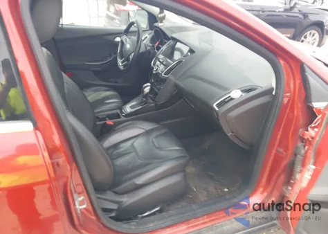 2018 Ford Focus Titanium из США, поврежденный, VIN 1FADP3J20JL281141